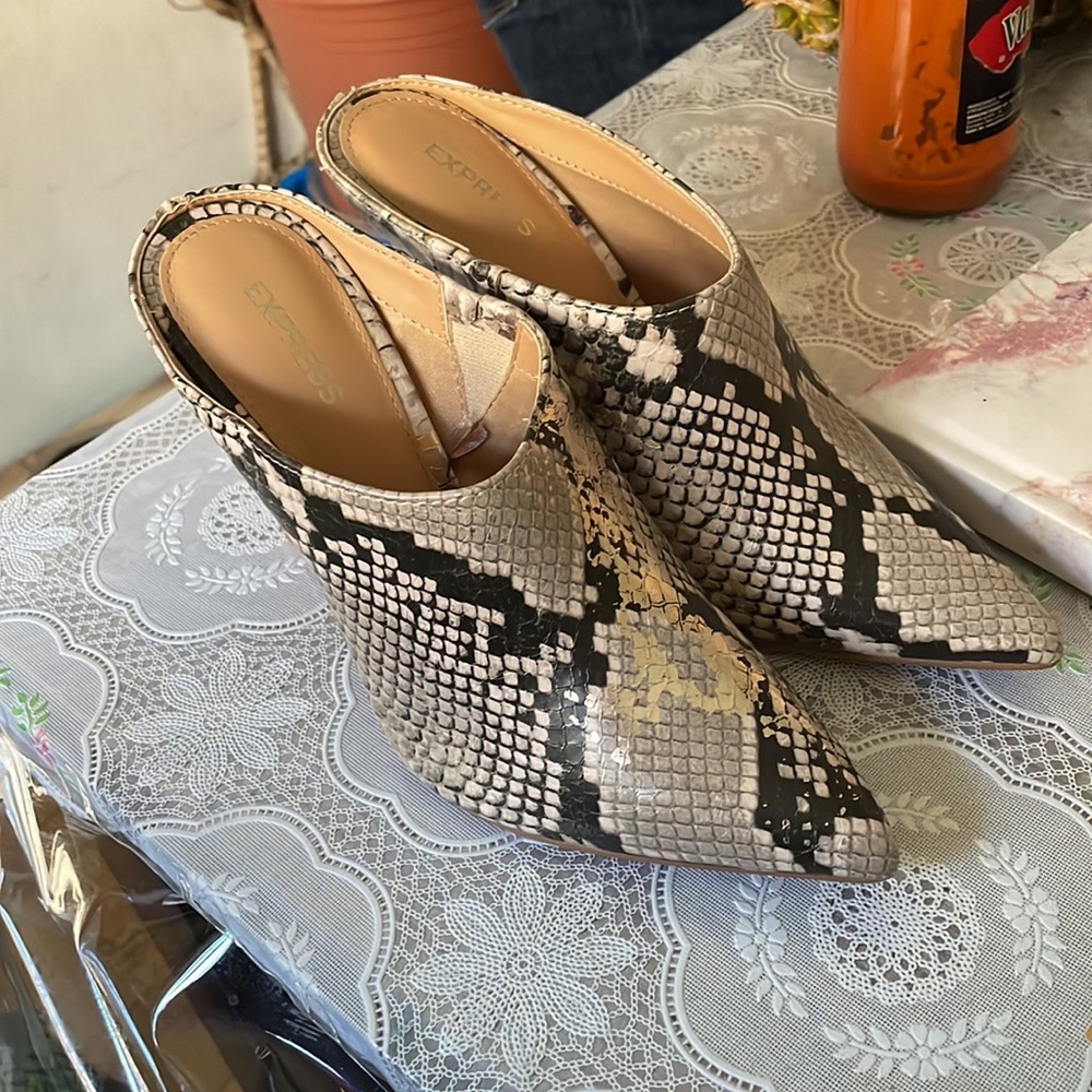 EXPRESS- Snake Print Heels